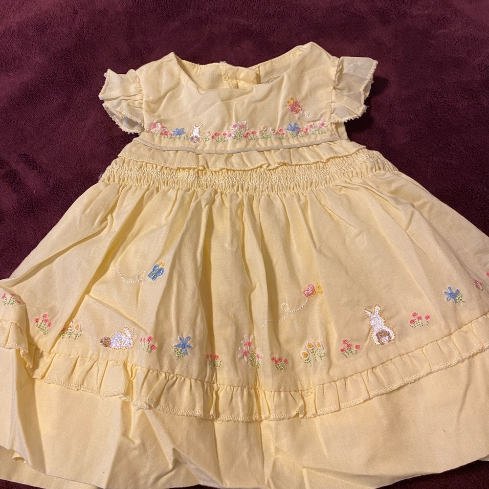 Baby girl yellow floral dress size 0-3M - Picture 2 of 6